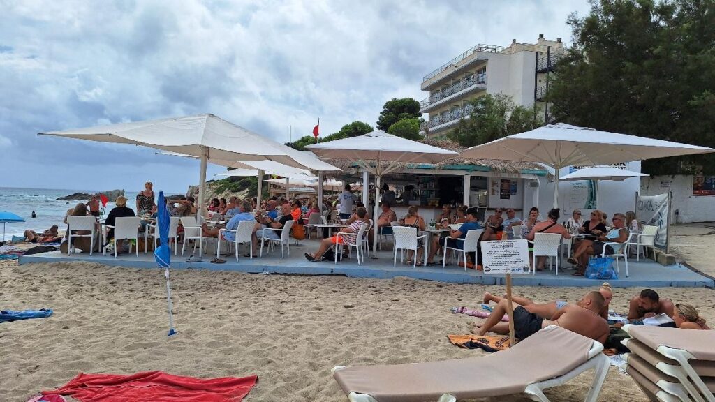 Ist dann mal weg – Strandbar von Son Moll