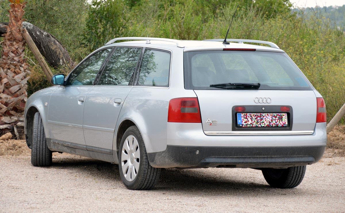 Classic Car Audi A6 Avant