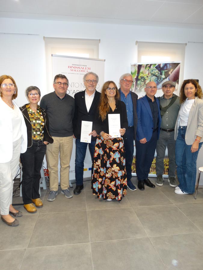 10. AUFLAGE DES MANTO NEGRO D'ARGENT AWARD MANTO NEGRO D'ARGENT AWARD