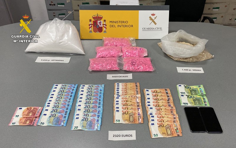 Riesen-Drogenfund bei Verkehrskontrolle auf Ibiza Riesen-Drogenfund bei Verkehrskontrolle auf Ibiza