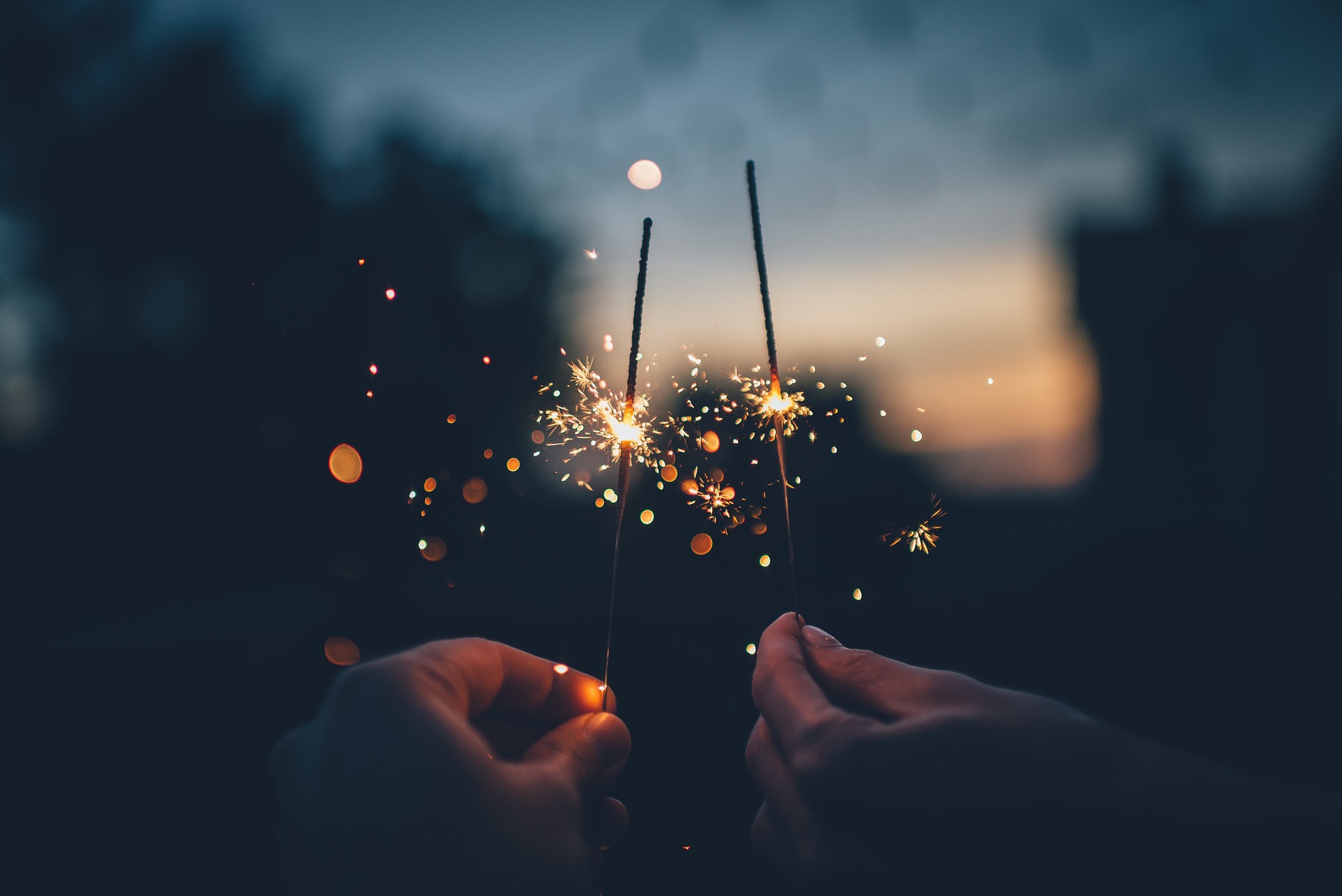 Dunkel, Feuerwerk, Hände