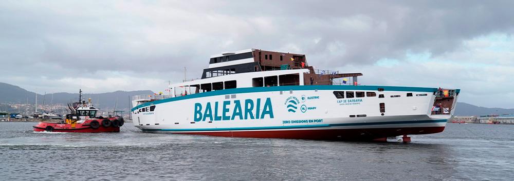 Elektrofähre der Balearia kurz vor Probefahrt