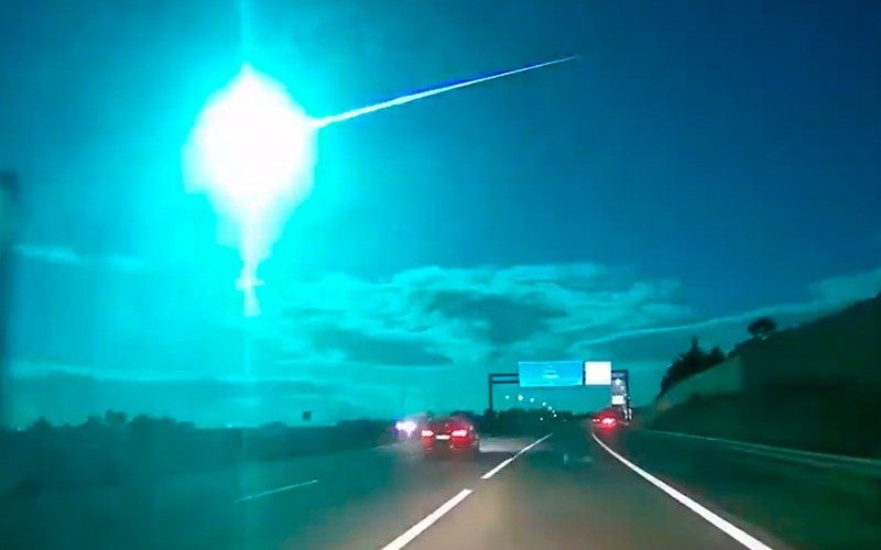 Feuerball über der Iberischen Halbinsel