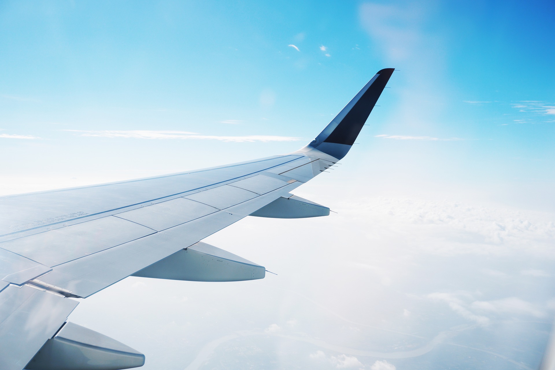 Flugzeug Airline Wolken