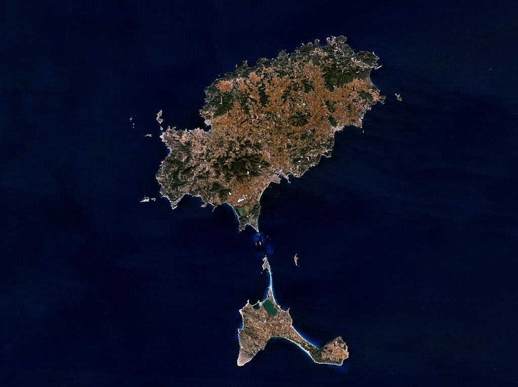 Satellitenbild von Ibiza und Formentera