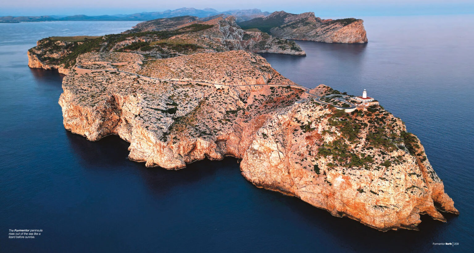 Die Magie des Unentdeckten - Neuer Bildband über Mallorca von Stefan Loiperdinger Formentor