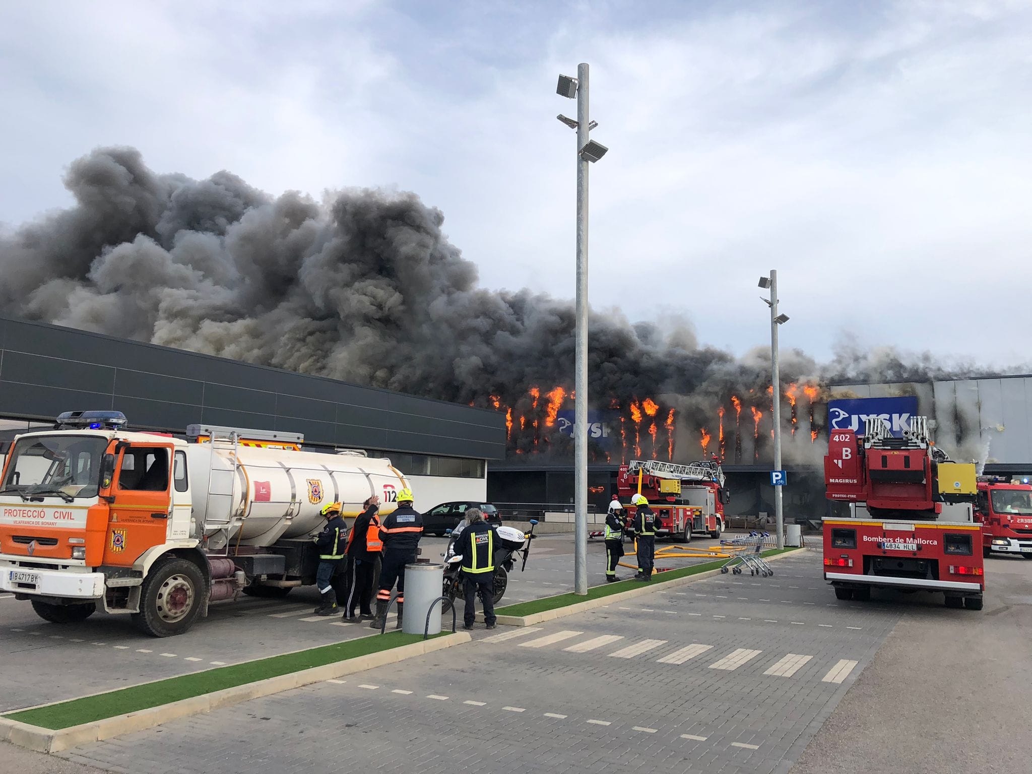 Großbrand in Manacor auf Mallorca