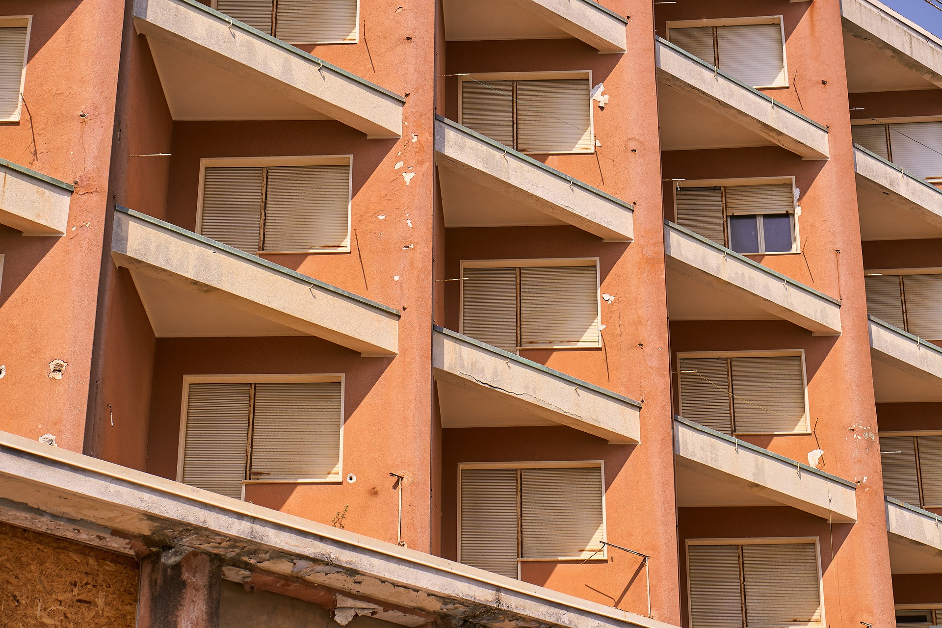 „Veraltete Hotels“ auf Mallorca zu Wohngebäuden umwandeln?