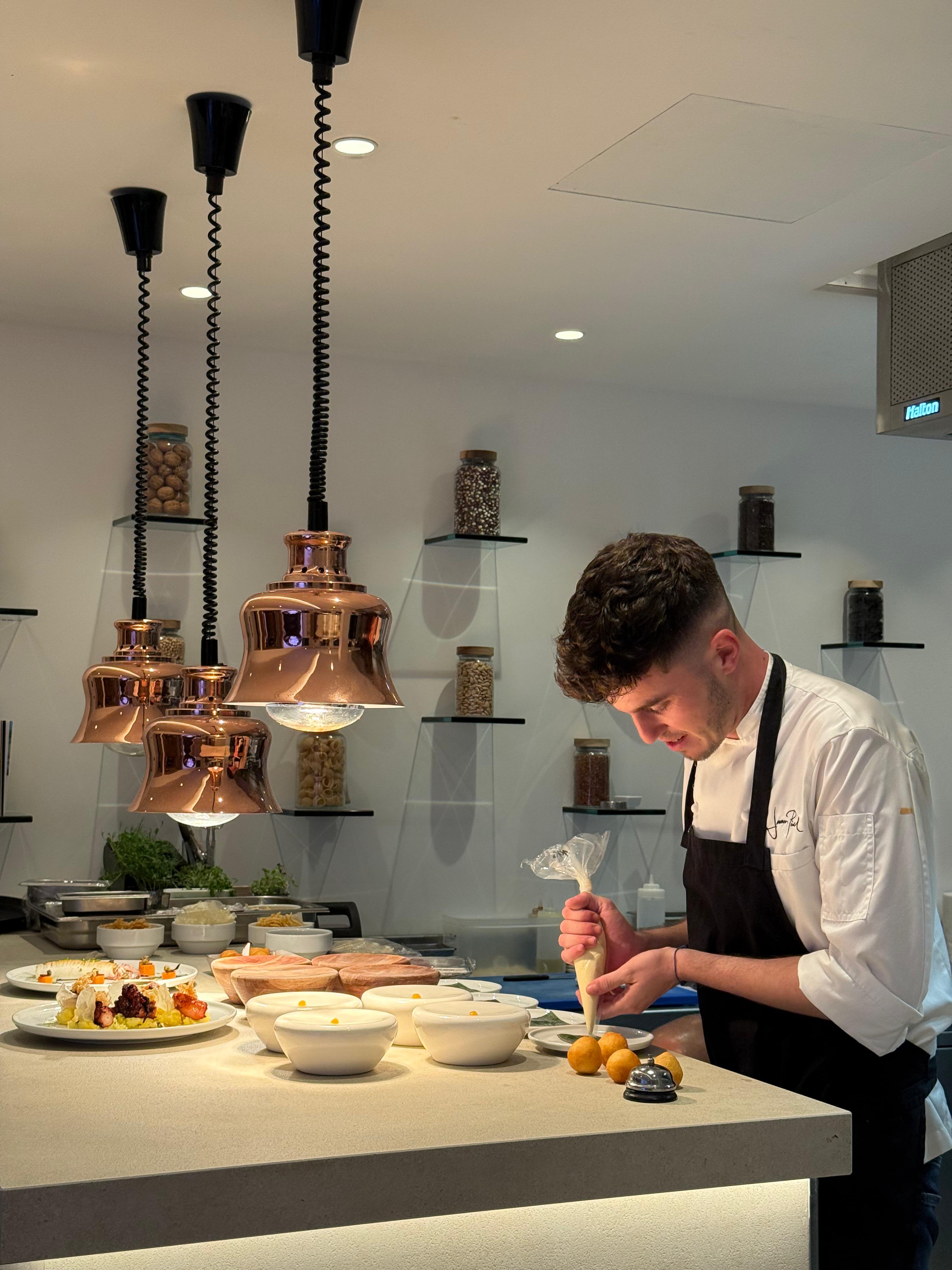 L’Àtic präsentiert ein Degustationsmenü, das den Herbst und die innere Essenz Mallorcas zelebriert