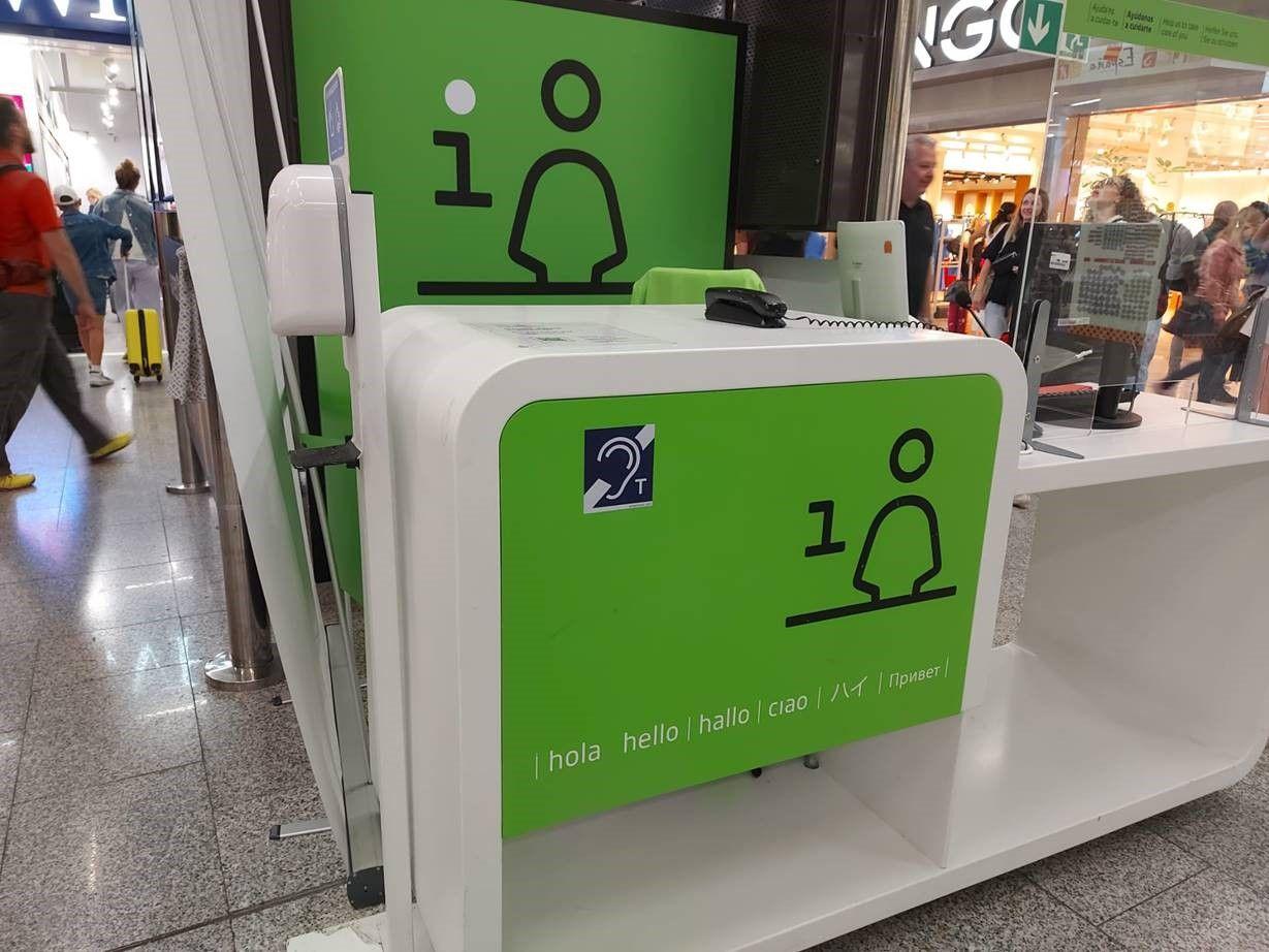 Luchthaven Mallorca verbetert toegankelijkheid voor slechthorenden Luchthaven Mallorca verbetert toegankelijkheid voor slechthorenden