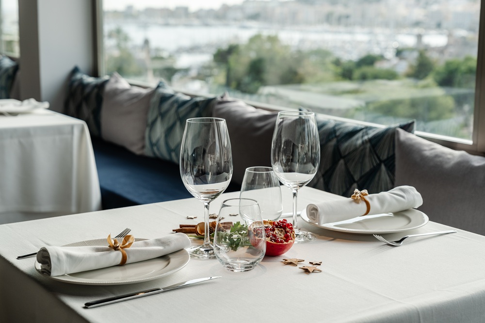 Mesa Navidad Saratoga