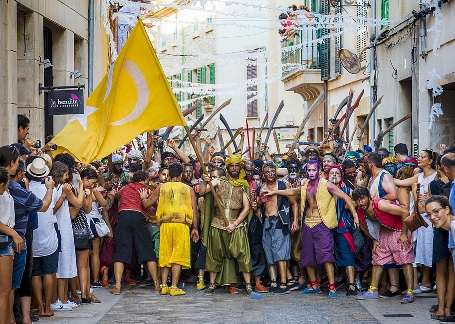 Moros y Cristianos in Pollença