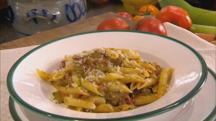 Pasta mit Auberginen-Sugo