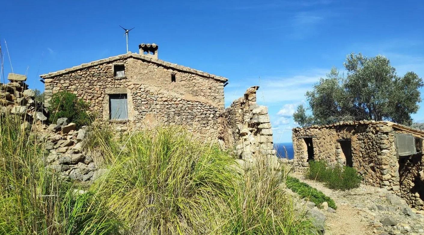 “Possessió” Sa Costera in Escorca op Mallorca is te koop