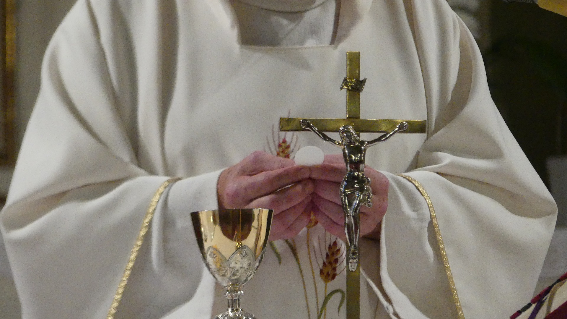 Priester, Kommunion, Messe, Kirche