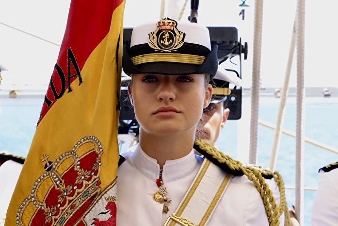 Prinses Leonor begint aan laatste fase van haar militaire opleiding