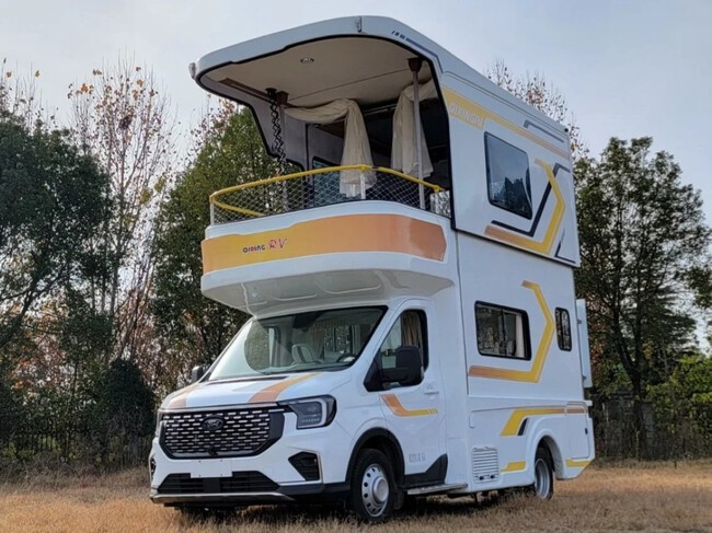 Qixing RV Star Milk River Motorhome Villa Ford