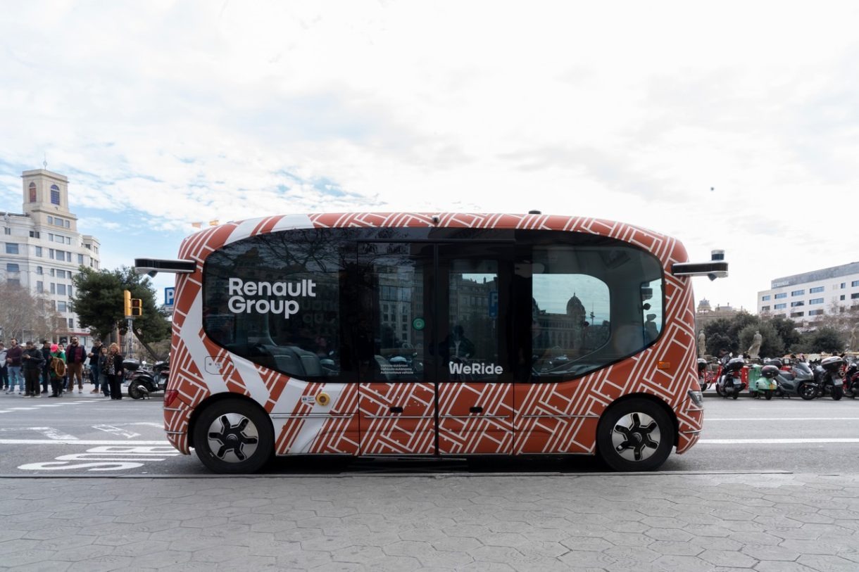 Renault presenteert een autonome minibus in Barcelona
