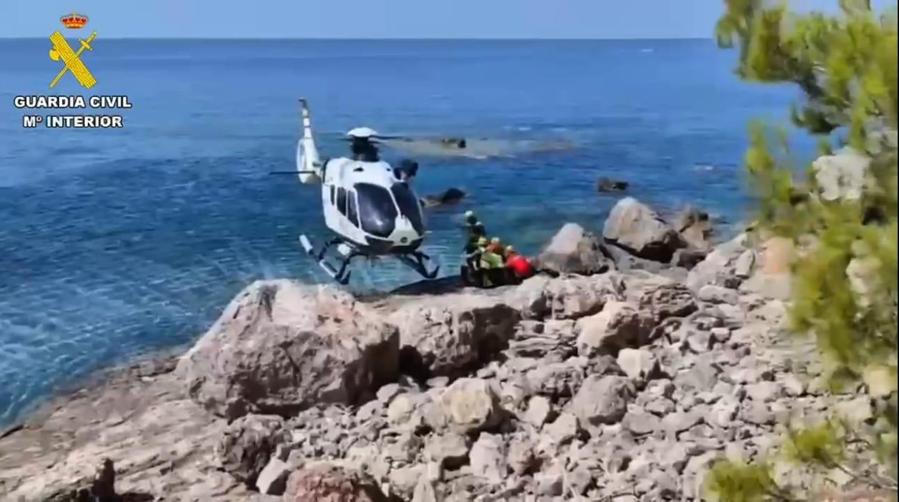 Guardia Civil redt gewonde toeriste in Cala Deià