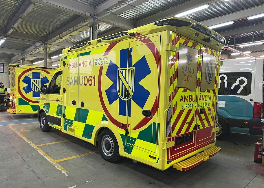 Rettungswagen Samu 061
