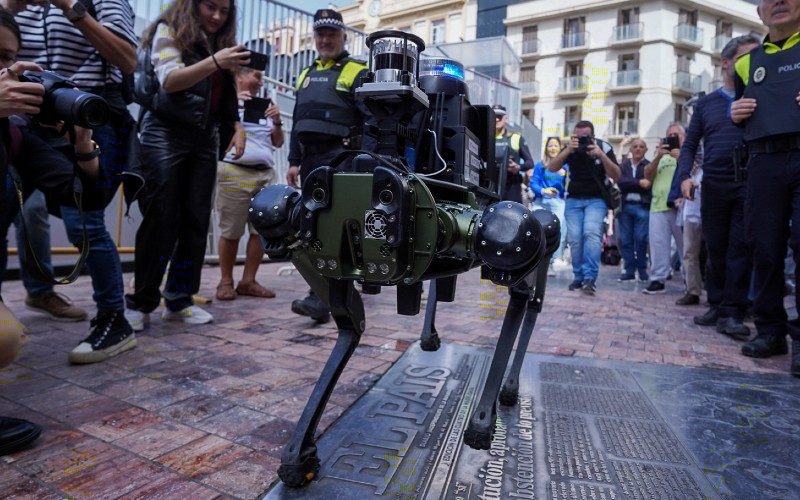 „Robodog“ patrouilliert in Malaga