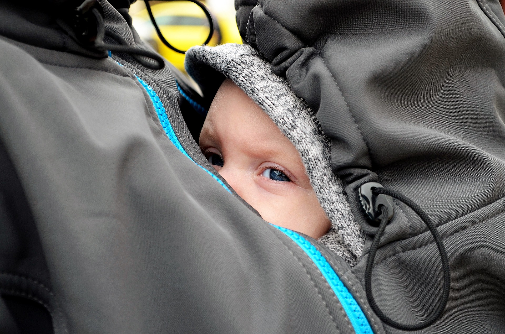 Säugling Baby Mutter Geborgen