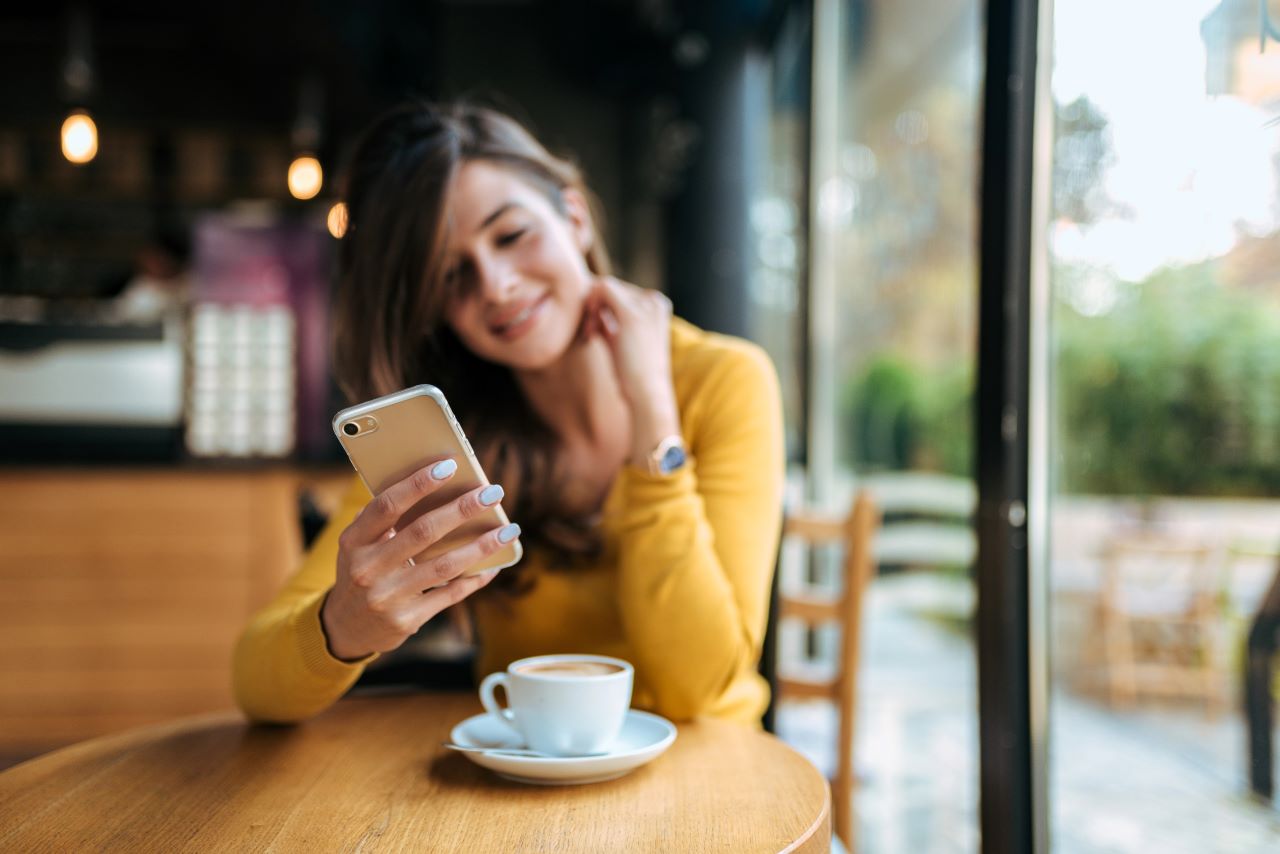 Kommt das Smartphone-Verbot in spanischen Restaurants?