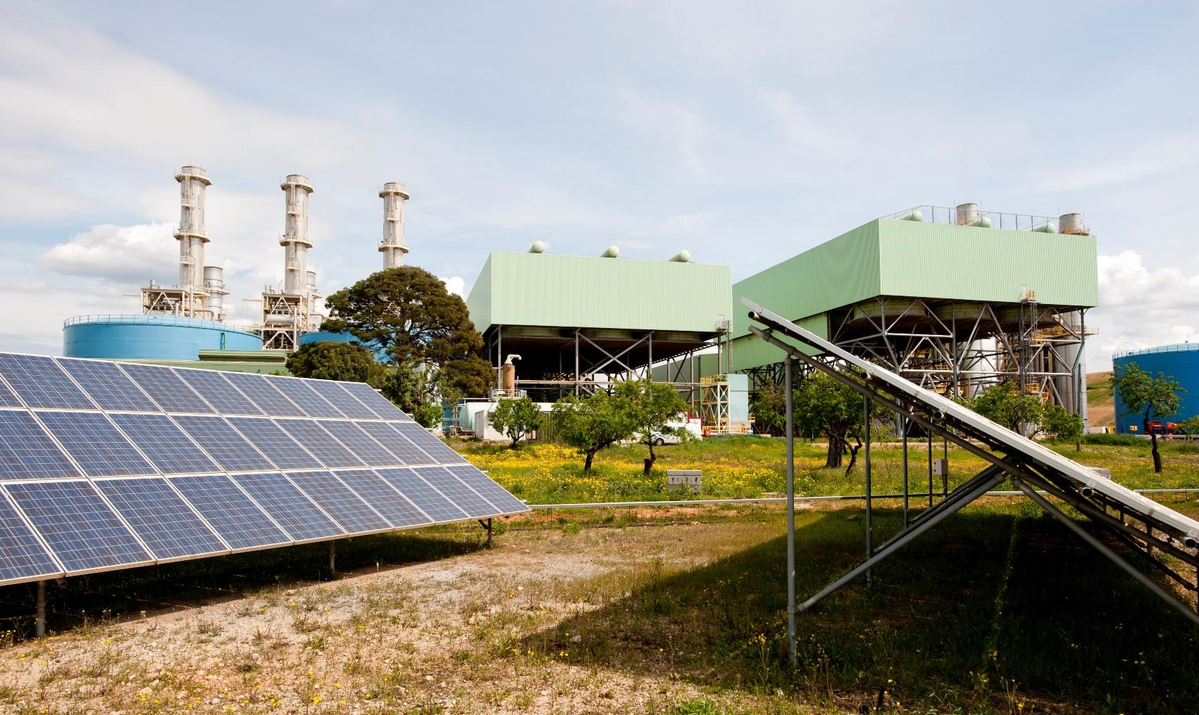 Wasser aus Kraftwerk auf Mallorca für Reinigung von Solarzellen