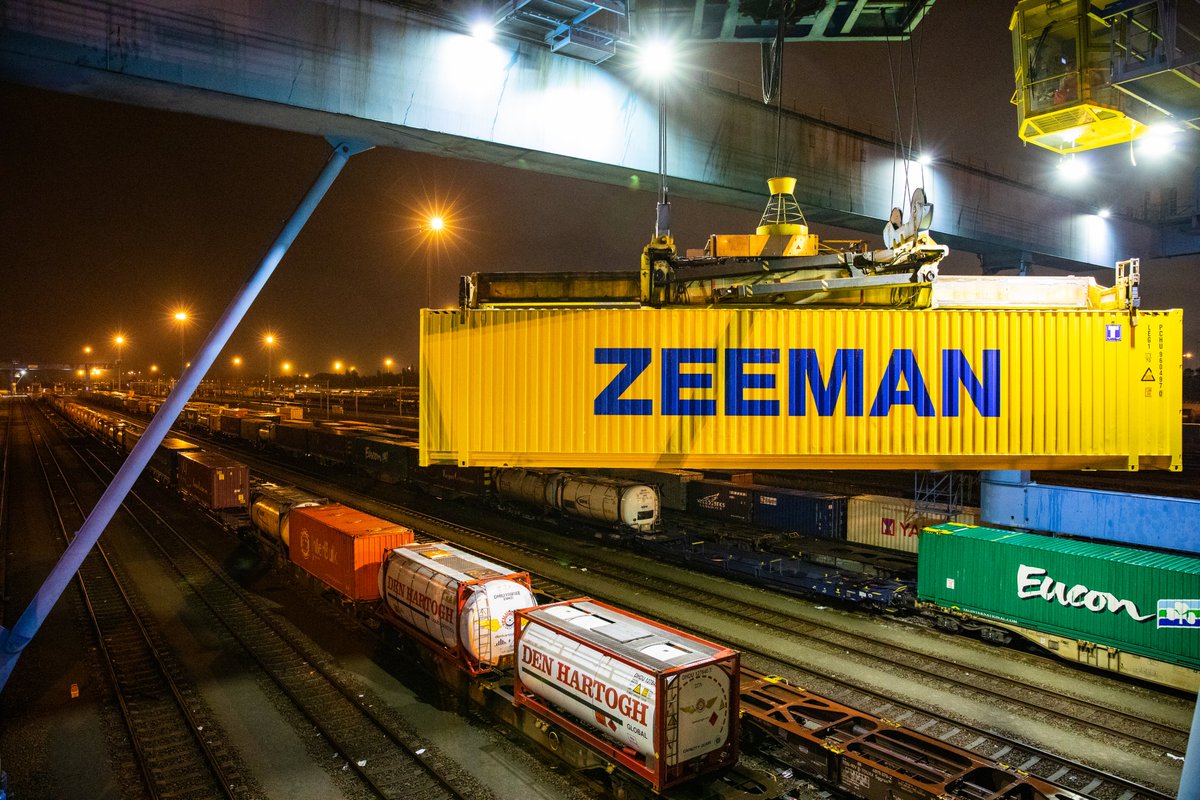Zeeman entscheidet sich für den Transport leerer Container per Bahn