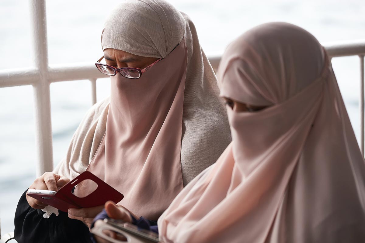 Verschleierte Frauen, Muslim