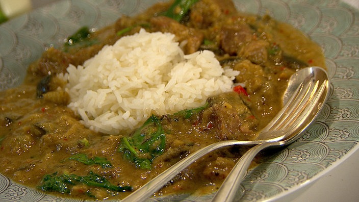 Auberginen-Curry mit Schweinefleisch