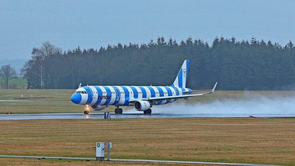 Flugzeug der Airline Condor
