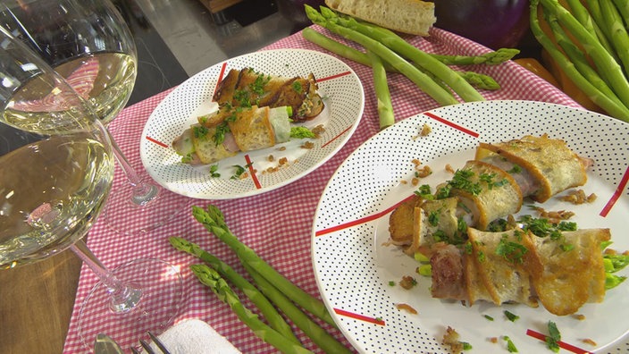 Hähnchenbrust (und Spargel) im Brotmantel