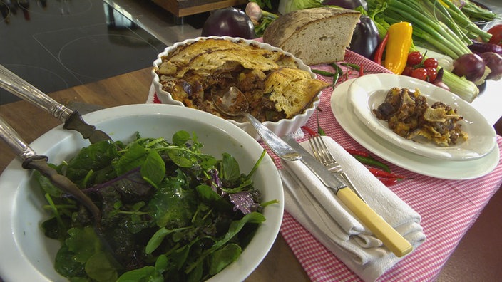 Herzhafter Gratin mit Auberginen und Zucchini