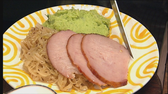 Kasseler mit Honigduft auf Sauerkraut