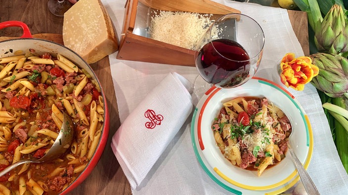 One Pot mit Pasta und Salsiccia