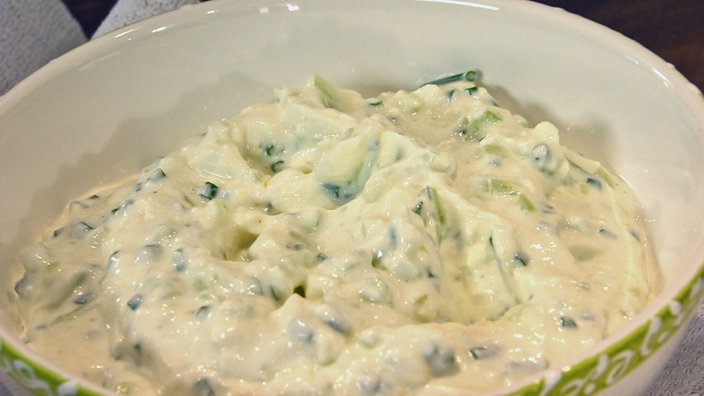 Griechischer Gurkenjoghurt